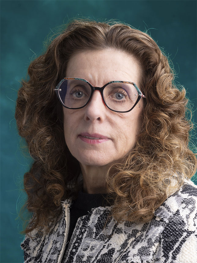 headshot for Jenny Vossler